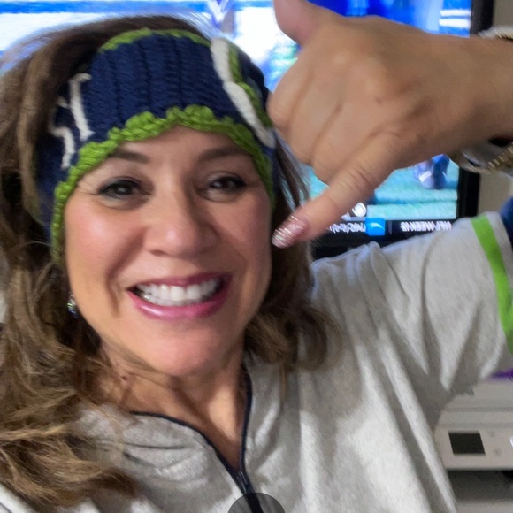 Meet your Posher, Cherie Lehuanani ( Konabratz@gmail.com) - Picture 6 of 7